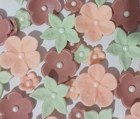 close up of edible sugar flowers in earthy tones by Cake Candy NZ