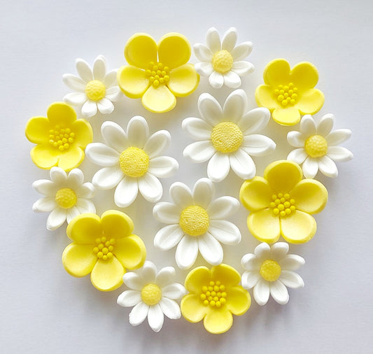 Yellow and white buttercups and daisies, edible fondant icing decorations by Cake Candy NZ