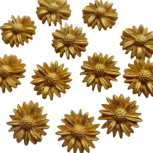 Twelve gold daisies, edible fondant icing decorations by Cake Candy NZ
