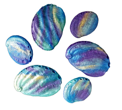Paua shells blues, greens. purples and gold shimmer. Edible fondant decorations by Cake Candy NZ